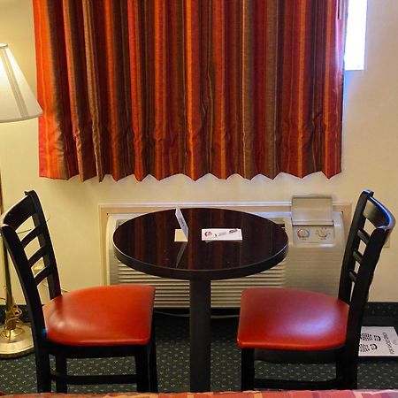 Country Hearth Inn-Union City Стая снимка