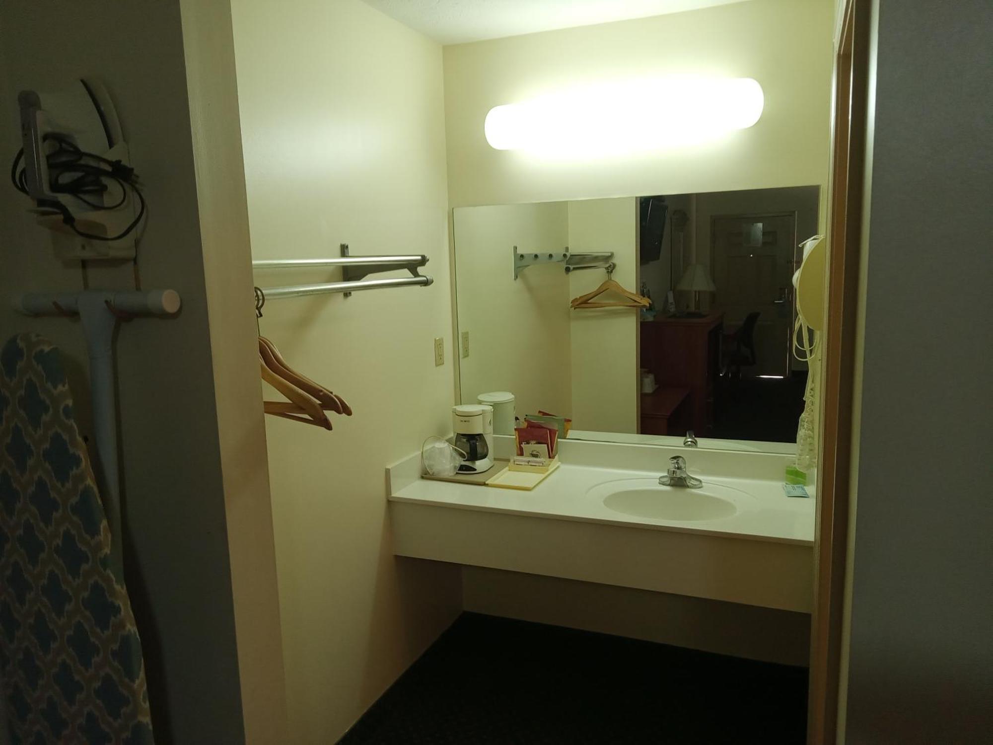 Country Hearth Inn-Union City Екстериор снимка